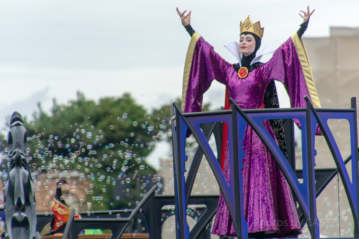 ウィックド・クイーン| キャステル | CASTEL ディズニー情報