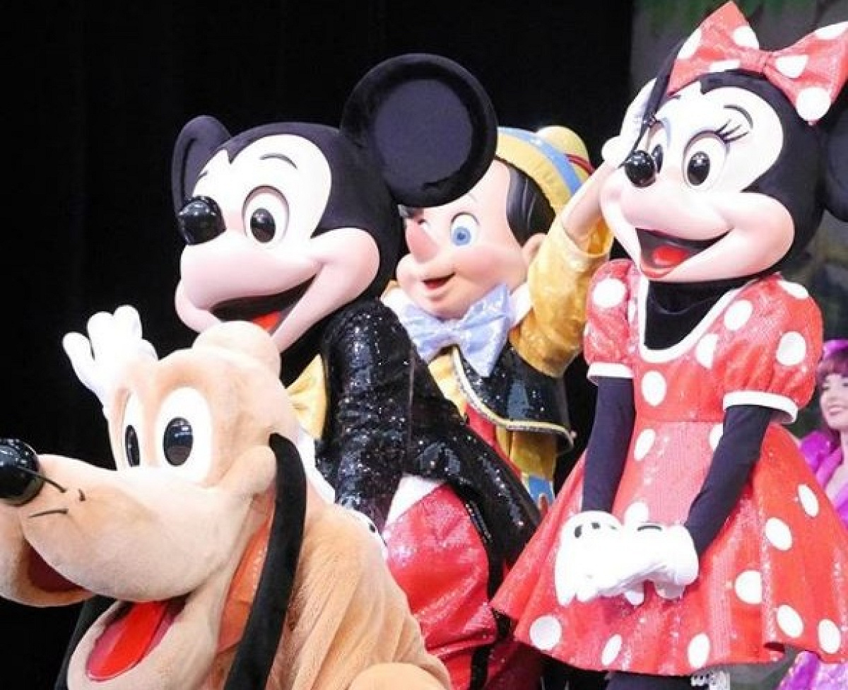 ショーのみどころを解説 キャステル CASTEL ディズニー情報