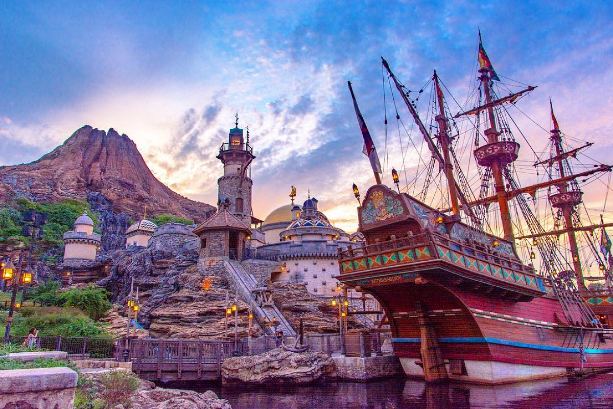 フォートレス・エクスプロレーション キャステル CASTEL ディズニー情報