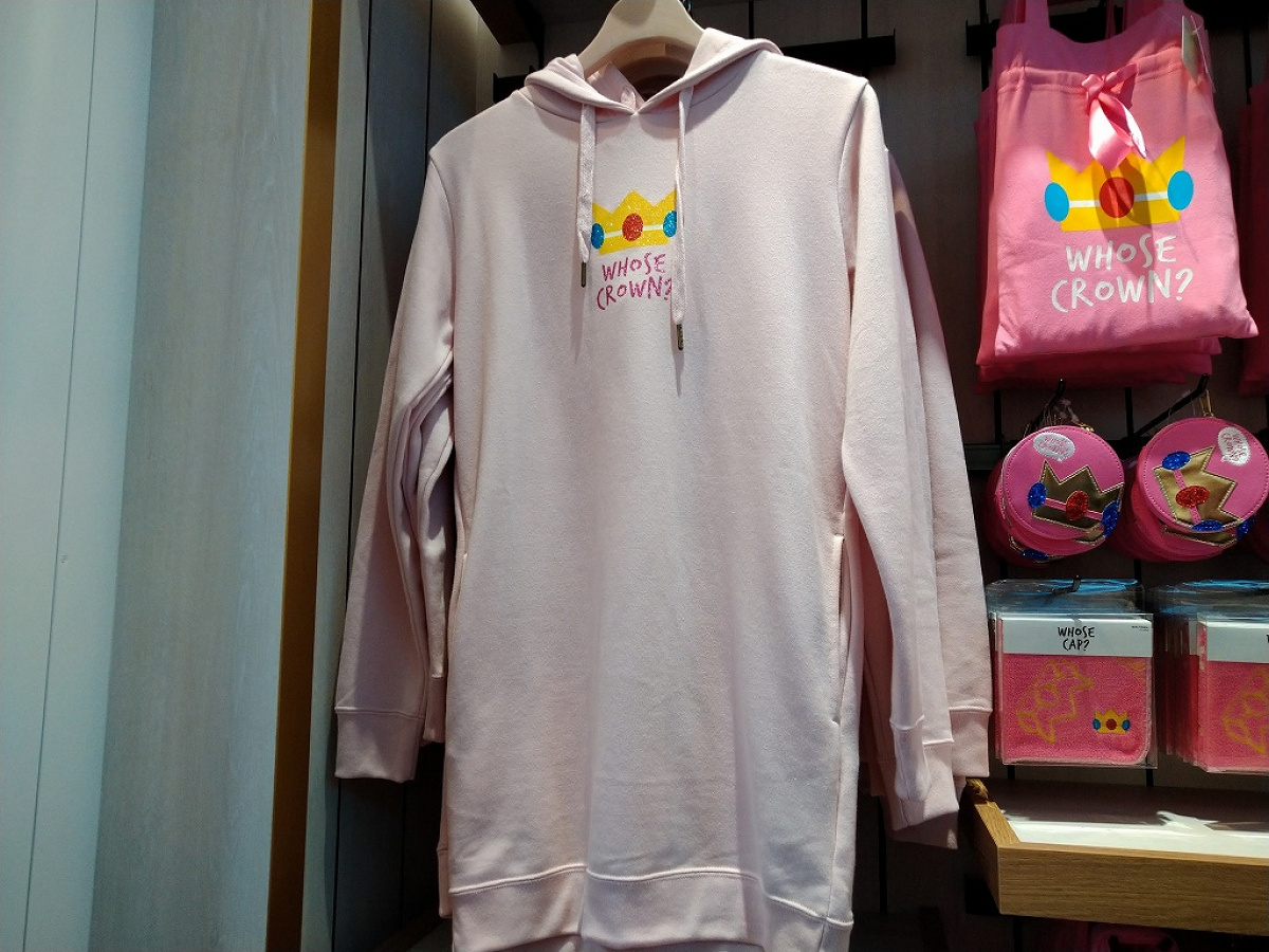 ピーチ姫のロングパーカー キャステル Castel ディズニー情報 ピーチ姫のロングパーカー キャステル Castel ディズニー情報