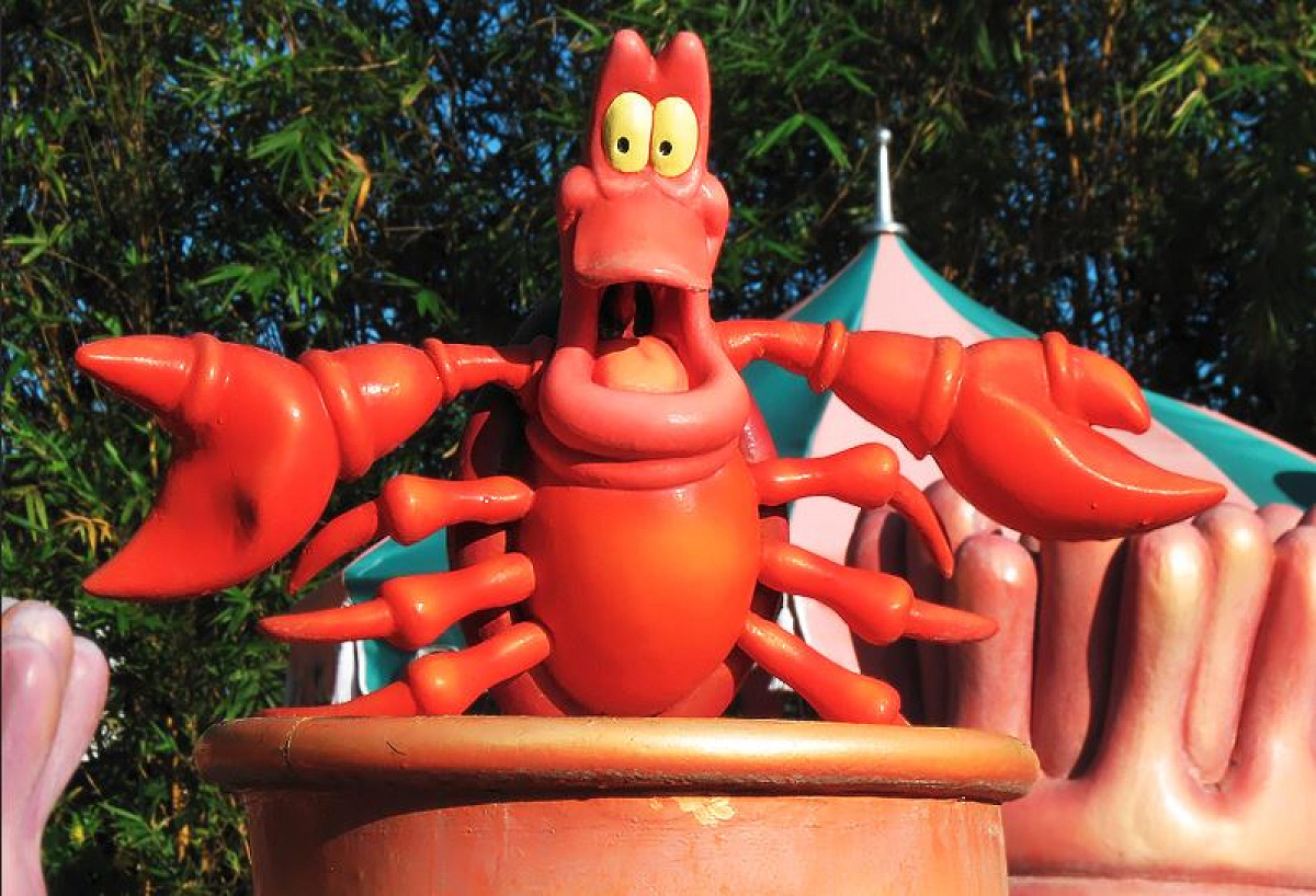 セバスチャン キャステル CASTEL ディズニー情報