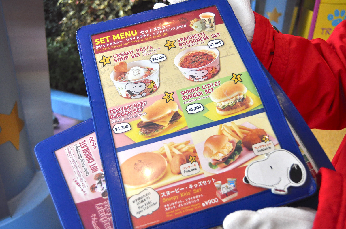 スヌーピー バックロット カフェのメニュー キャステル Castel ディズニー情報