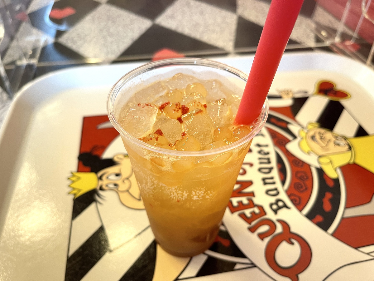 スパークリングタピオカドリンク ピーチ ティー キャステル Castel ディズニー情報