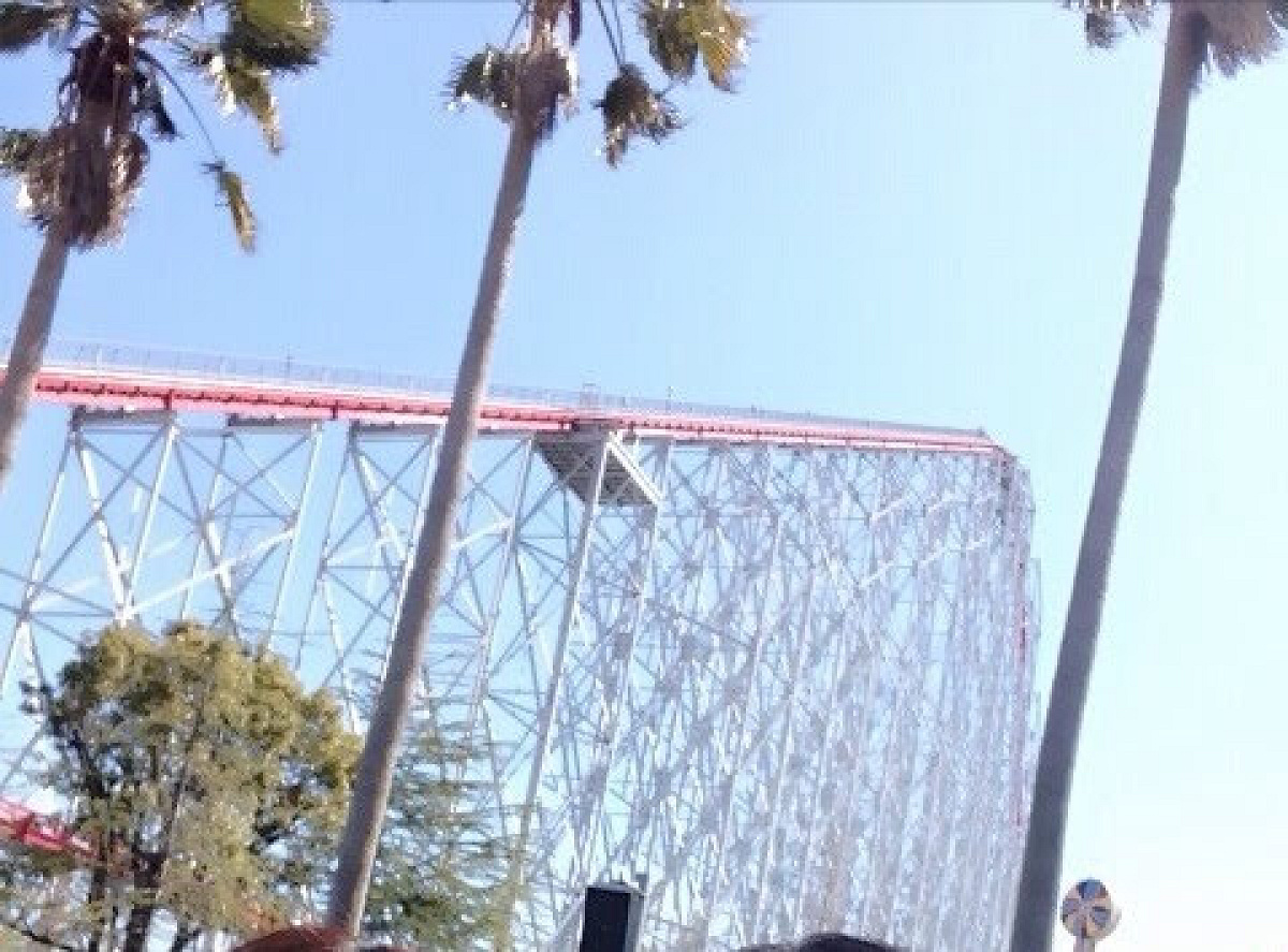 スチールドラゴンはナガシマスパーランドで最も人気のアトラクション！ キャステル CASTEL ディズニー情報