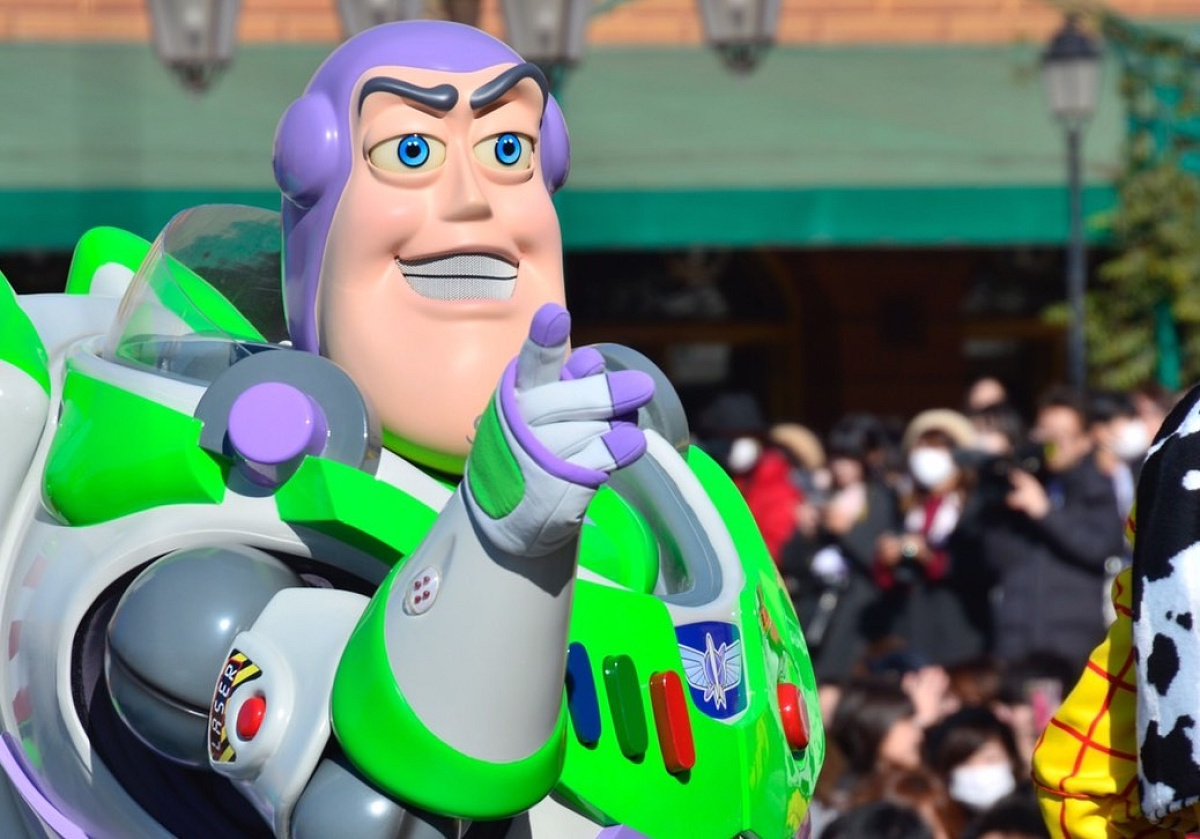 映画 バズ ライトイヤー 最新情報 キャステル Castel ディズニー情報