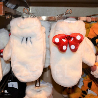 【2026冬】ディズニーの手袋全19種まとめ！寒さ対策におすすめ！キッズサイズ＆ベビーミトンも！