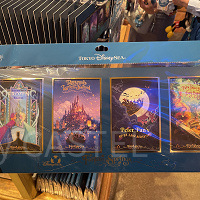 【2025】ディズニーのポストカード42種まとめ!ファンタジースプリングスデザインからダッフィー&フレンズまで