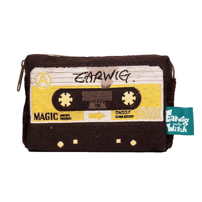 アーヤと魔女 イアウィグカセットポーチ
