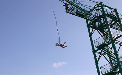 あなたは高さ21mからジャンプできますか？