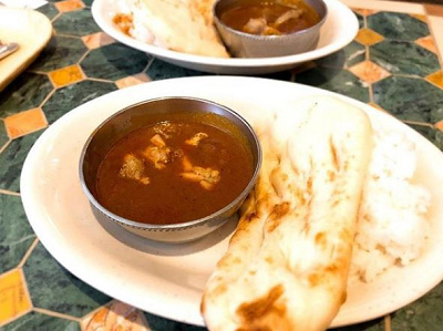 チキンカリー(ライスとナン付き)