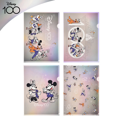 ディズニーストアで買えるディズニー創立100周年記念グッズ：ディズニーキャラクター クリアファイル