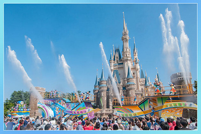 ディズニー夏祭りのショー「燦水!サマービート」