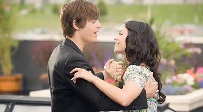 ディズニー映画「ハイスクール・ミュージカル3あらすじ・ネタバレと