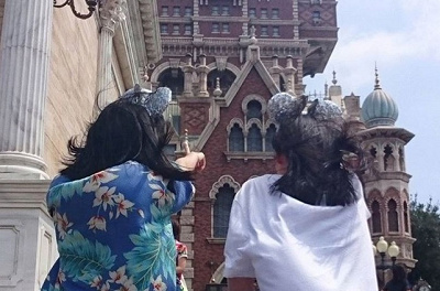 タワー・オブ・テラー前の広場で♪