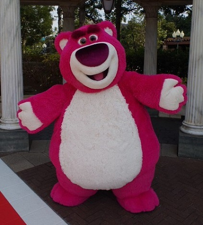 ディズニーのくま】あのキャラクターの名前は？ディズニーストア