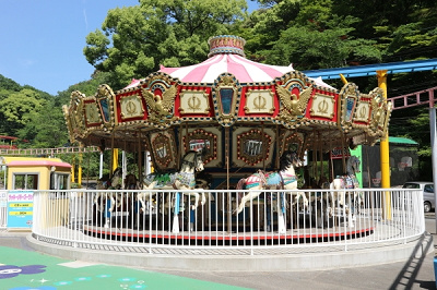 ラッキーメリーゴーランド