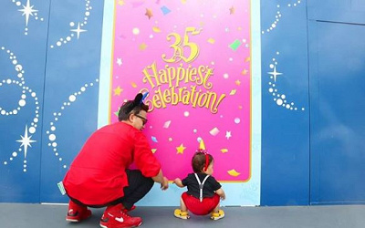 ミッキーカチューシャ×赤アイテム