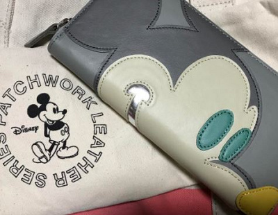 ミッキー柄のお財布