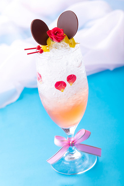 ミニー：スペシャルドリンク