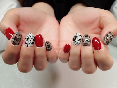 赤×グレーチェックネイル