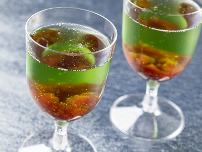 スパークリングカクテル(ウォッカ＆グリーンアップルフレーバー)