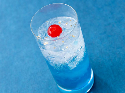 スパークリングドリンク（ブルーシロップ＆パイナップルシロップ）