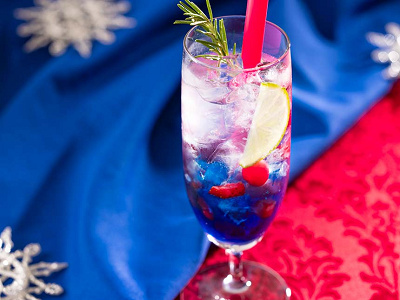 スペシャルソフトドリンク（ローズシロップ、レモン、ミックスベリー）