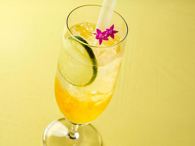 S.S.コロンビア・オリジナルソフトドリンク(柚子マーマレード、洋梨シロップ、ソーダ)