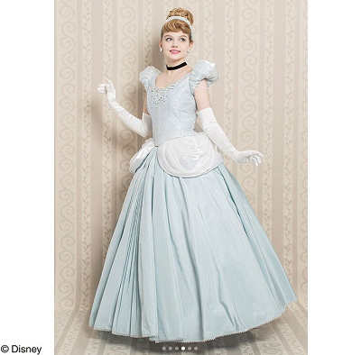 ドレスはスカートのふんわり感が命!