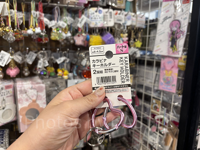 100均のカラビナ