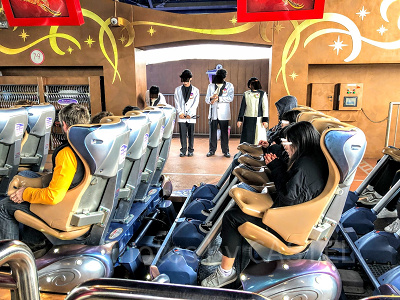 アトラクション乗車写真