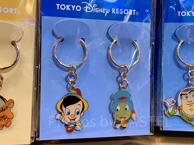 ピノキオ＆ジミニー・クリケットのディズニーペアキーチェーン