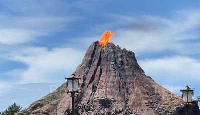 プロメテウス火山