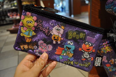 「HALLOWEEN　SESAME　STREET」キラキラペンケース