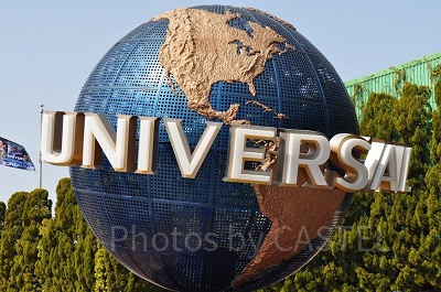 USJ入口にあるグローブ