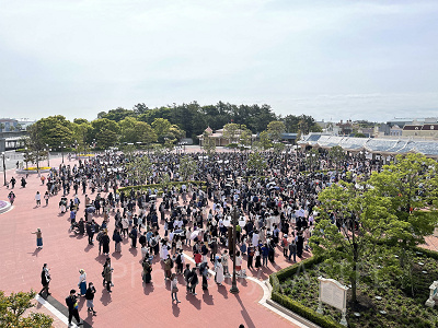 ディズニーランドのエントランスの様子