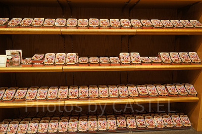 37周年デザインの記念グッズ(お菓子)