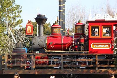 タイムスリップできる不思議な列車