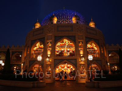 二階建てメリーゴーランドは珍しい