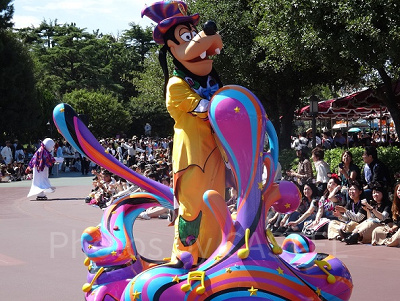 何しろショーの写真は撮影禁止なので、画像がありません…悪しからず。BBBにはグーフィーも出ますよ！