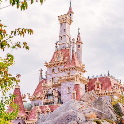 美女と野獣の城の右からのアングル