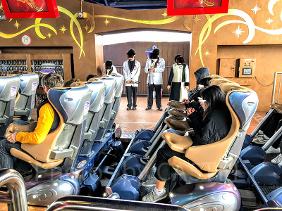 アトラクション乗車写真