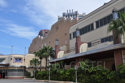 アトラクション会場のステージ18