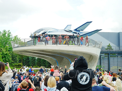 アベンジャーズキャンパスのショー「Heroic Welcome」