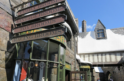 ハリーポッターエリアの裏通り