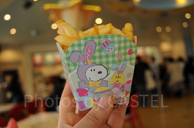 バックロットカフェのパッケージはスヌーピーがいっぱい