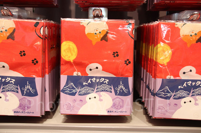 ベイマックスとモチのてぬぐい