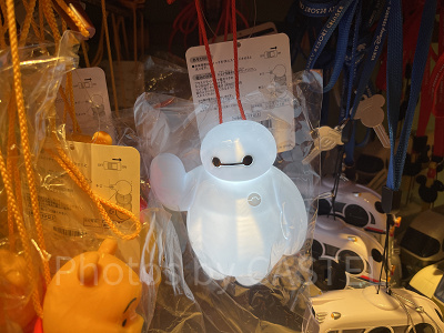 ベイマックスの光るペンダント