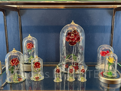 美女と野獣のバラのオブジェ