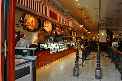 ビバリーヒルズブランジェリー店内/USJ